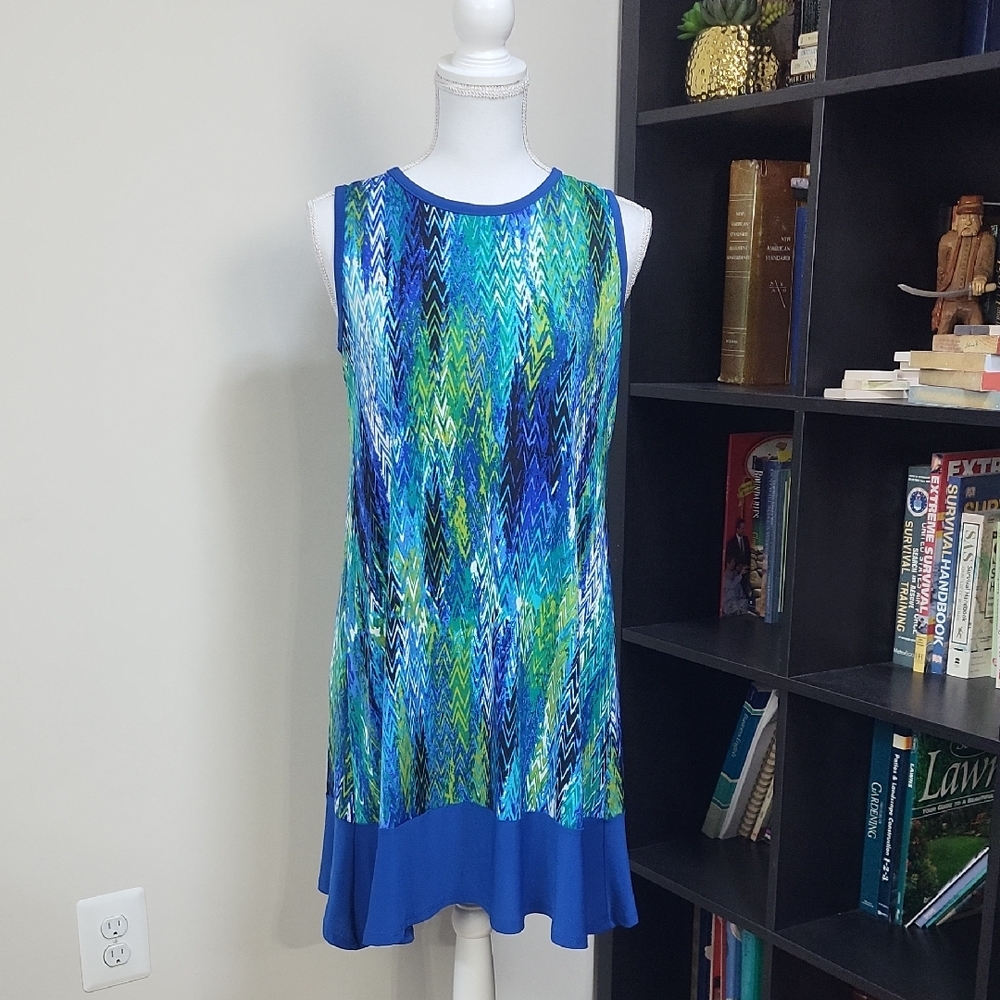 KATE & MALLORY DESIGNS Blue Green Chevron Sleeveless Shiff Midi Dress
